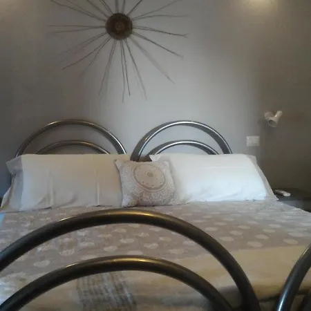 Corona Bed & Breakfast Sardara