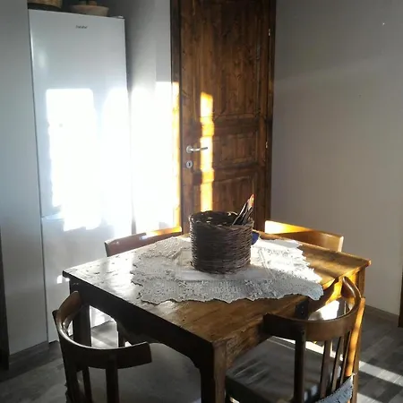 Corona Bed & Breakfast * Sardara