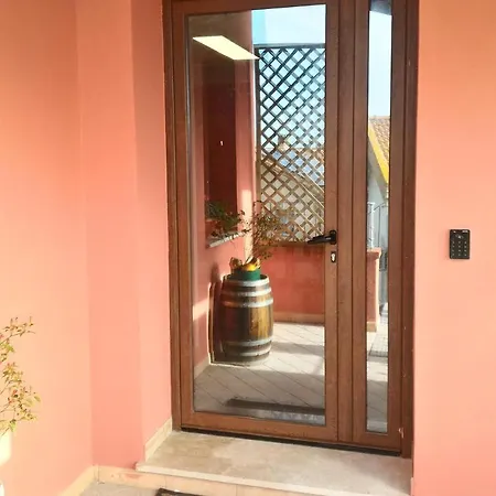 Corona Bed & Breakfast Frühstückspension *