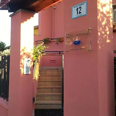 Corona Bed & Breakfast 3* Sardara